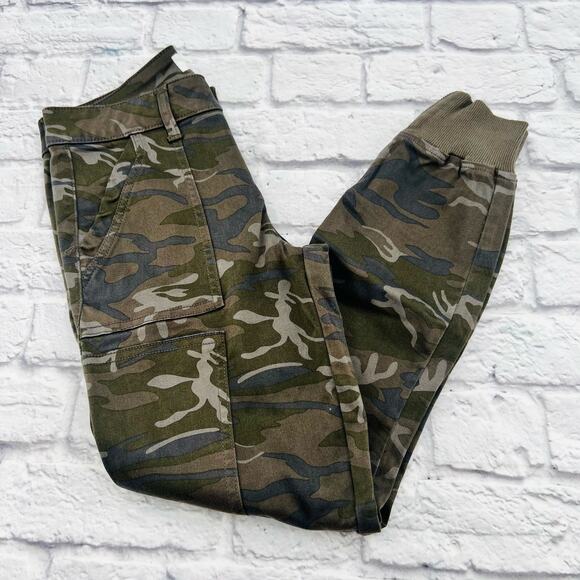 LEVEL 99 Women's Desert Cargo Camo Jogger Pants Size 25 Grey Mid Rise Stretch - Picture 1 of 12